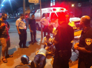 بالصور: إصابة خطيرة لسائق دراجة نارية بحادث طرق في شارع سلمة بمدينة يافا 